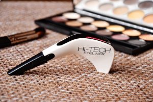 Kosmetická technologie: Hi-Tech Eye liner od Pierre Rene